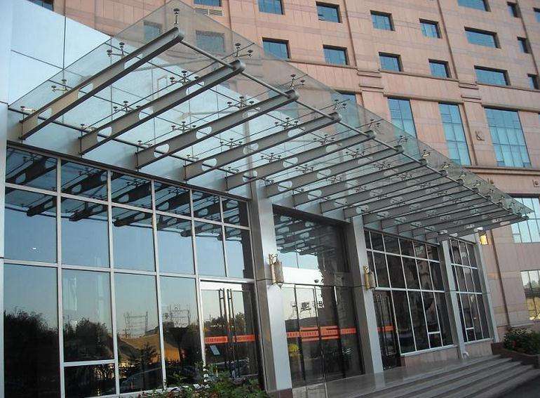 峨眉山单层工业厂房钢结构安装工艺流程图